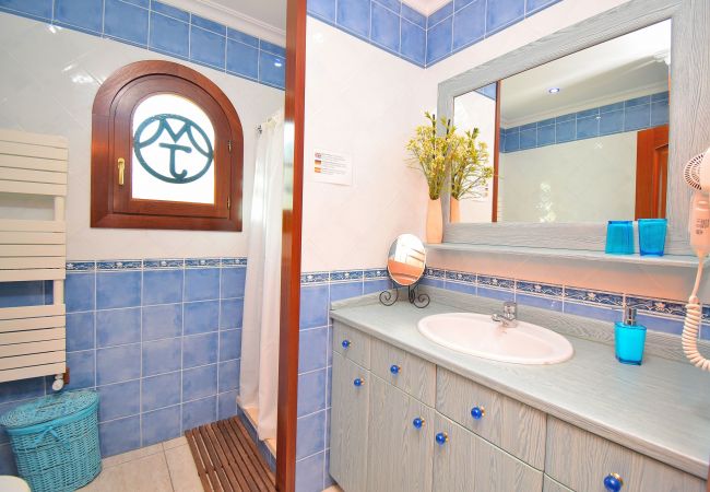 Casa em Muro - Ancla 011 fantástica casa de pueblo con jacuzzi, terraza y WiFi Casa em Muro - Ancla 011 fantástica casa de pueblo con jacuzzi, terraza y WiFi
