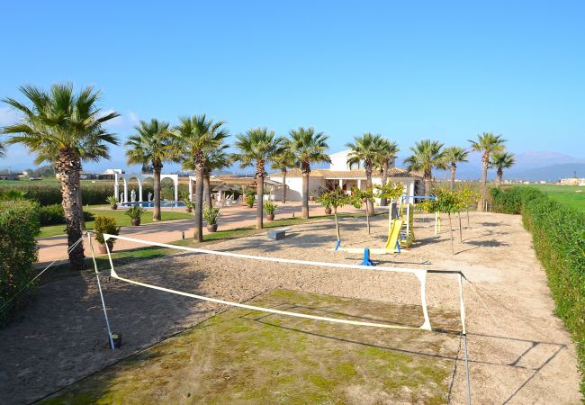 Villa em Sa Pobla - Son Manyo 261 magnífica villa con piscina privada, gran zona exterior, zona infantil y aire acondicionado Villa em Sa Pobla - Son Manyo 261 magnífica villa con piscina privada, gran zona exterior, zona infantil y aire acondicionado