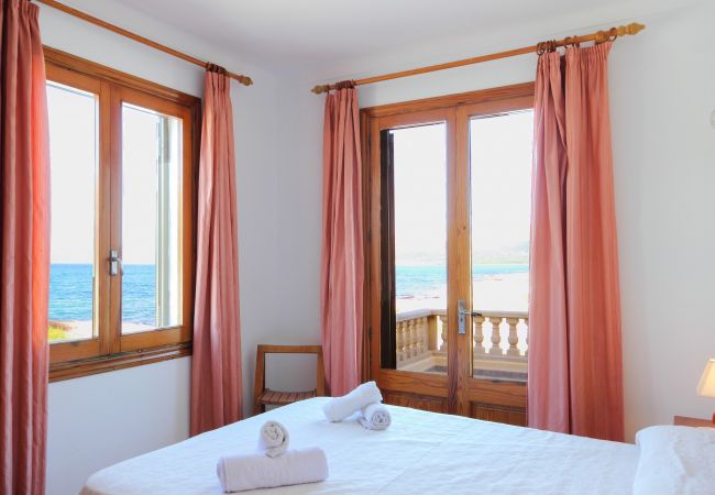 Casa em Son Serra de Marina - Casa Embat 045 fantástica casa con vistas al mar, terraza, barbacoa y kayaks Casa em Son Serra de Marina - Casa Embat 045 fantástica casa con vistas al mar, terraza, barbacoa y kayaks