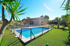 Fazenda em Santa Margalida - Es Bosquerró 054 fantástica finca con piscina vallada, zona infantil, terraza, barbacoa y WiFi