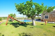 Fazenda em Santa Margalida - Es Bosquerró 054 fantástica finca con piscina vallada, zona infantil, terraza, barbacoa y WiFi