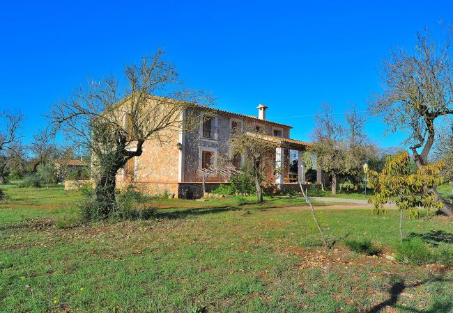 Fazenda em Buger - Son Tresco 126 fantástica finca ideal para grupos, con jardín, terraza, ping pong y WiFi Fazenda em Buger - Son Tresco 126 fantástica finca ideal para grupos, con jardín, terraza, ping pong y WiFi
