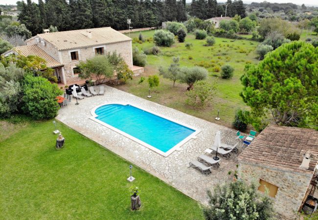 Fazenda em Buger - Son Tresco 126 fantástica finca ideal para grupos, con jardín, terraza, ping pong y WiFi Fazenda em Buger - Son Tresco 126 fantástica finca ideal para grupos, con jardín, terraza, ping pong y WiFi