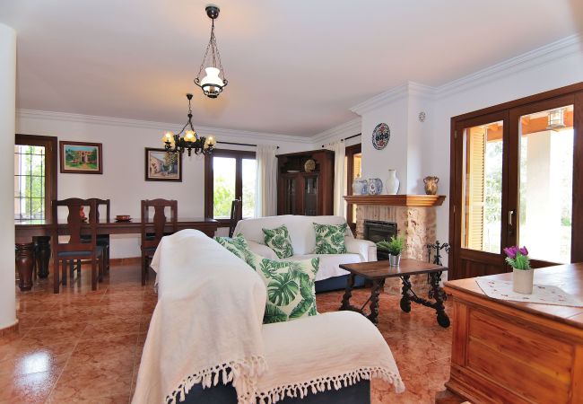 Fazenda em Buger - Son Tresco 126 fantástica finca ideal para grupos, con jardín, terraza, ping pong y WiFi Fazenda em Buger - Son Tresco 126 fantástica finca ideal para grupos, con jardín, terraza, ping pong y WiFi