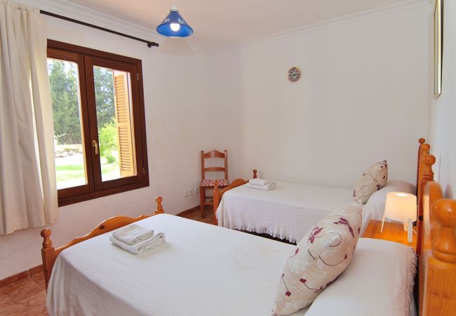 Fazenda em Buger - Son Tresco 126 fantástica finca ideal para grupos, con jardín, terraza, ping pong y WiFi Fazenda em Buger - Son Tresco 126 fantástica finca ideal para grupos, con jardín, terraza, ping pong y WiFi