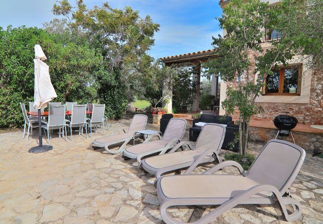 Fazenda em Buger - Son Tresco 126 fantástica finca ideal para grupos, con jardín, terraza, ping pong y WiFi Fazenda em Buger - Son Tresco 126 fantástica finca ideal para grupos, con jardín, terraza, ping pong y WiFi