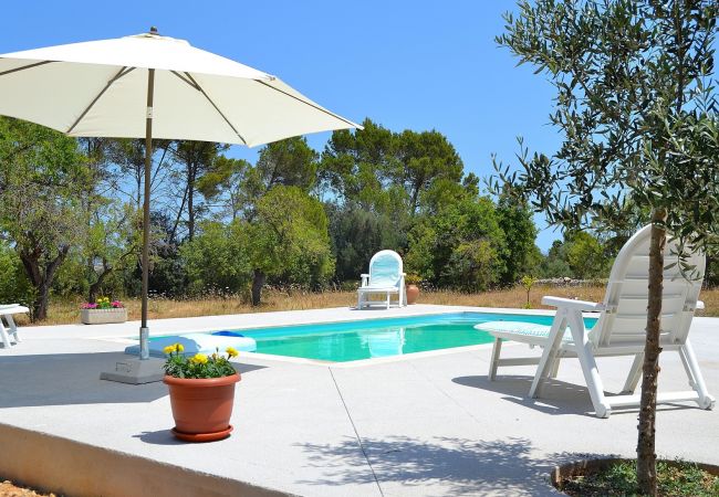Fazenda em Llubi - Son Bernat 137 acogedora finca en la naturaleza con piscina privada, terraza, jardín y WiFi Fazenda em Llubi - Son Bernat 137 acogedora finca en la naturaleza con piscina privada, terraza, jardín y WiFi