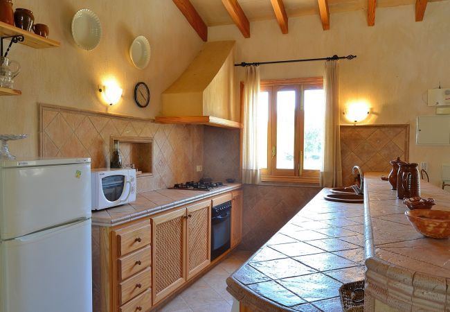 Fazenda em Llubi - Son Bernat 137 acogedora finca en la naturaleza con piscina privada, terraza, jardín y WiFi Fazenda em Llubi - Son Bernat 137 acogedora finca en la naturaleza con piscina privada, terraza, jardín y WiFi