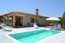 Fazenda em Llubi - Son Bernat 137 acogedora finca en la naturaleza con piscina privada, terraza, jardín y WiFi