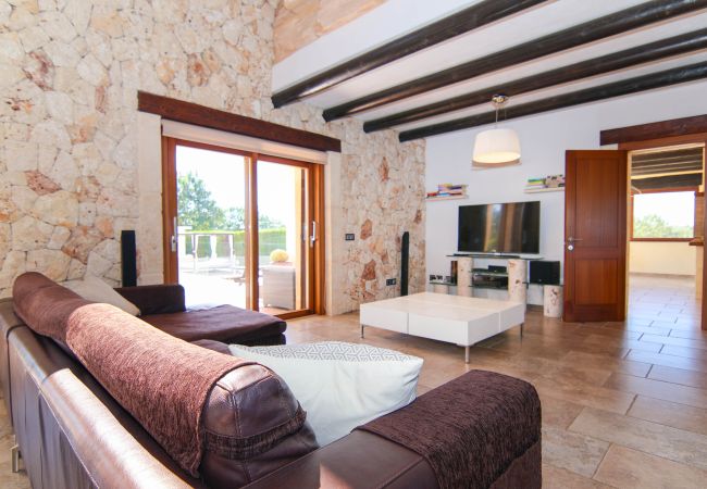 Fazenda em Sa Pobla - Rey del Campo 140 lujosa villa con piscina privada, aire acondicionado, jardín y zona barbacoa Fazenda em Sa Pobla - Rey del Campo 140 lujosa villa con piscina privada, aire acondicionado, jardín y zona barbacoa