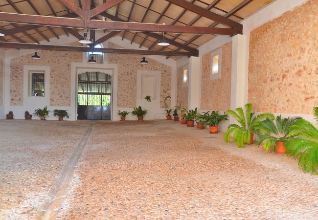 Casa em Llubi - Tofollubí 152 fantástica villa con piscina privada, gran zona exterior, aire acondicionado y zona barbacoa Casa em Llubi - Tofollubí 152 fantástica villa con piscina privada, gran zona exterior, aire acondicionado y zona barbacoa