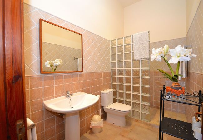 Casa em Llubi - Tofollubí 152 fantástica villa con piscina privada, gran zona exterior, aire acondicionado y zona barbacoa Casa em Llubi - Tofollubí 152 fantástica villa con piscina privada, gran zona exterior, aire acondicionado y zona barbacoa