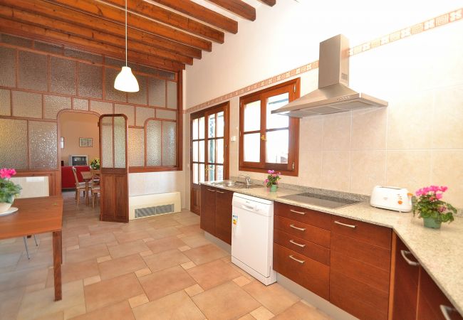 Casa em Llubi - Tofollubí 152 fantástica villa con piscina privada, gran zona exterior, aire acondicionado y zona barbacoa Casa em Llubi - Tofollubí 152 fantástica villa con piscina privada, gran zona exterior, aire acondicionado y zona barbacoa