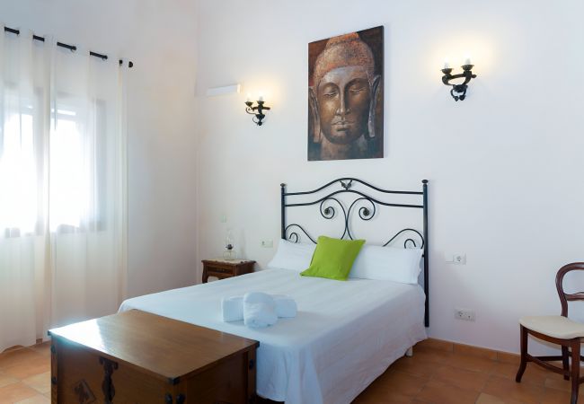 Fazenda em Sineu - Son Rossignol 155 acogedora finca rústica con piscina privada, terraza, barbacoa y WiFi Fazenda em Sineu - Son Rossignol 155 acogedora finca rústica con piscina privada, terraza, barbacoa y WiFi