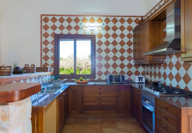 Fazenda em Sineu - Son Rossignol 155 acogedora finca rústica con piscina privada, terraza, barbacoa y WiFi Fazenda em Sineu - Son Rossignol 155 acogedora finca rústica con piscina privada, terraza, barbacoa y WiFi