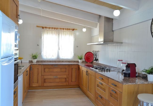 Fazenda em Muro - Can Butxaquí 160 fantástica villa con piscina privada y jacuzzi, aire acondicionado, barbacoa y WiFi Fazenda em Muro - Can Butxaquí 160 fantástica villa con piscina privada y jacuzzi, aire acondicionado, barbacoa y WiFi