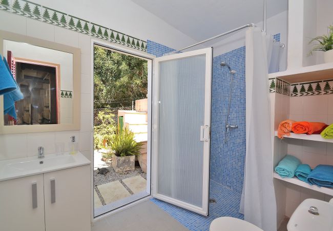 Fazenda em Muro - Can Butxaquí 160 fantástica villa con piscina privada y jacuzzi, aire acondicionado, barbacoa y WiFi Fazenda em Muro - Can Butxaquí 160 fantástica villa con piscina privada y jacuzzi, aire acondicionado, barbacoa y WiFi
