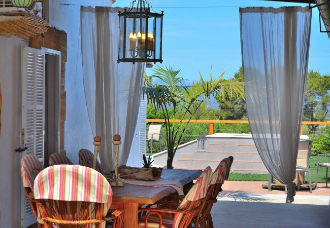 Fazenda em Muro - Can Butxaquí 160 fantástica villa con piscina privada y jacuzzi, aire acondicionado, barbacoa y WiFi Fazenda em Muro - Can Butxaquí 160 fantástica villa con piscina privada y jacuzzi, aire acondicionado, barbacoa y WiFi