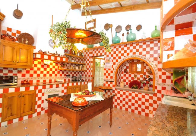 Casa em Muro - Can Bisbe 187 tradicional villa con piscina privada, preciosas vistas, barbacoa y ping pong Casa em Muro - Can Bisbe 187 tradicional villa con piscina privada, preciosas vistas, barbacoa y ping pong