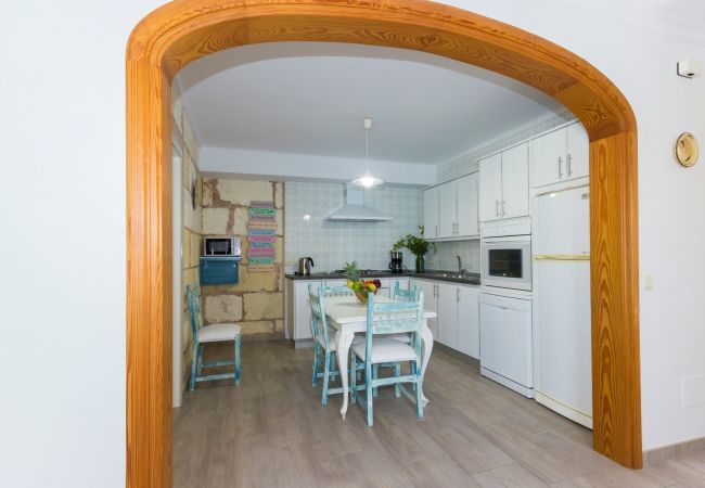 Casa em Santa Margalida - Can Cantino 213 fantástica casa de pueblo con piscina privada, aire acondicionado, terraza, barbacoa y WiFi Casa em Santa Margalida - Can Cantino 213 fantástica casa de pueblo con piscina privada, aire acondicionado, terraza, barbacoa y WiFi