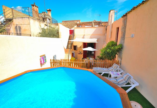 Casa em Petra - Es Forn 229 acogedora casa de pueblo con piscina privada, terraza y WiFi Casa em Petra - Es Forn 229 acogedora casa de pueblo con piscina privada, terraza y WiFi