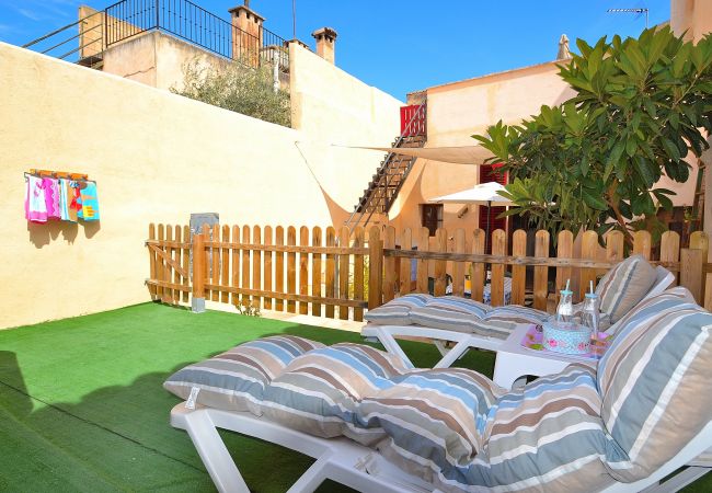 Casa em Petra - Es Forn 229 acogedora casa de pueblo con piscina privada, terraza y WiFi Casa em Petra - Es Forn 229 acogedora casa de pueblo con piscina privada, terraza y WiFi