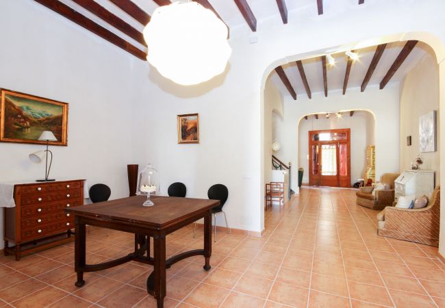 Casa em Petra - Es Forn 229 acogedora casa de pueblo con piscina privada, terraza y WiFi Casa em Petra - Es Forn 229 acogedora casa de pueblo con piscina privada, terraza y WiFi