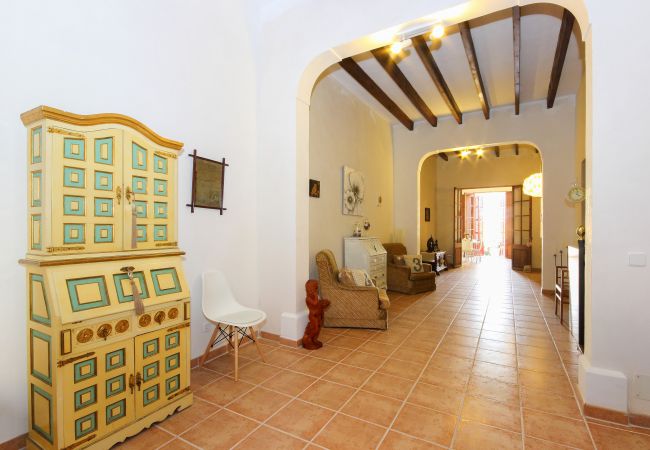Casa em Petra - Es Forn 229 acogedora casa de pueblo con piscina privada, terraza y WiFi Casa em Petra - Es Forn 229 acogedora casa de pueblo con piscina privada, terraza y WiFi