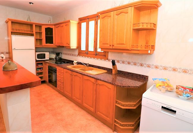 Fazenda em Campos - Can Toni 403 tradicional finca con piscina privada, aire acondicionado, gran jardín y WiFi Fazenda em Campos - Can Toni 403 tradicional finca con piscina privada, aire acondicionado, gran jardín y WiFi