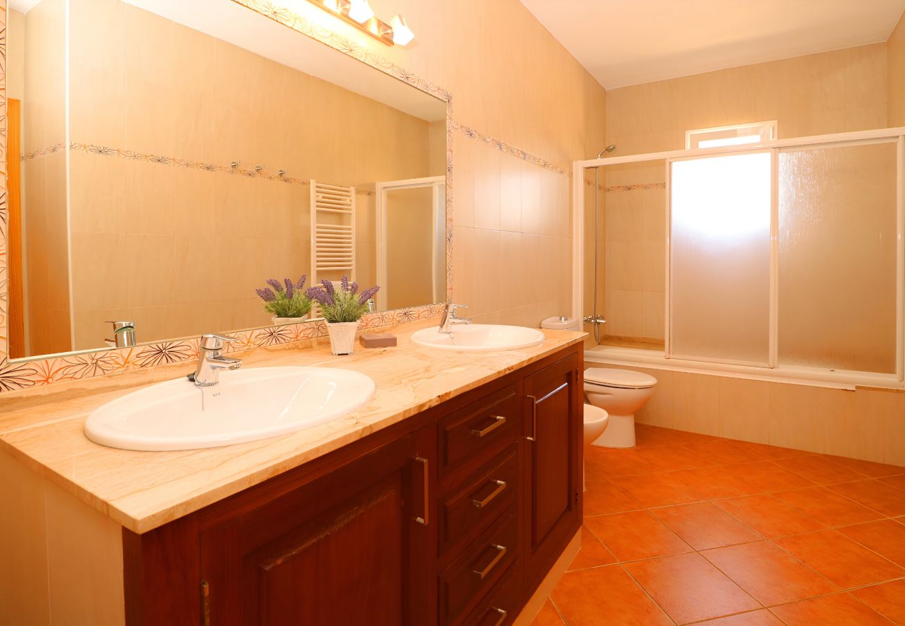 Fazenda em Campos - Sa Vinya 405 fantástica finca rústica con piscina privada, terraza, jardín y aire acondicionado Fazenda em Campos - Sa Vinya 405 fantástica finca rústica con piscina privada, terraza, jardín y aire acondicionado