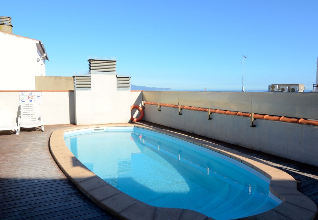 Apartamento em L'Escala - MESTRAL 1-6