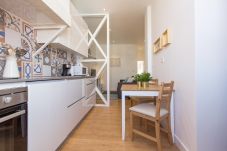 Bairro Alto Stylish by Homing