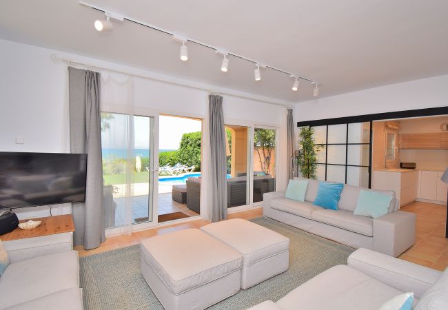 Villa em Colonia de Sant Pere - Embat 017 villa con piscina privada y acceso directo al mar, jardín y aire acondicionado Villa em Colonia de Sant Pere - Embat 017 villa con piscina privada y acceso directo al mar, jardín y aire acondicionado