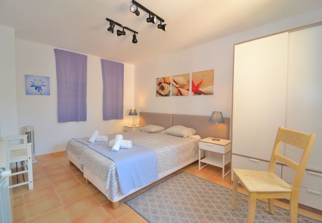 Villa em Colonia de Sant Pere - Embat 017 villa con piscina privada y acceso directo al mar, jardín y aire acondicionado Villa em Colonia de Sant Pere - Embat 017 villa con piscina privada y acceso directo al mar, jardín y aire acondicionado