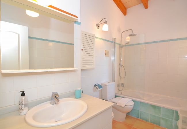 Villa em Colonia de Sant Pere - Embat 017 villa con piscina privada y acceso directo al mar, jardín y aire acondicionado Villa em Colonia de Sant Pere - Embat 017 villa con piscina privada y acceso directo al mar, jardín y aire acondicionado