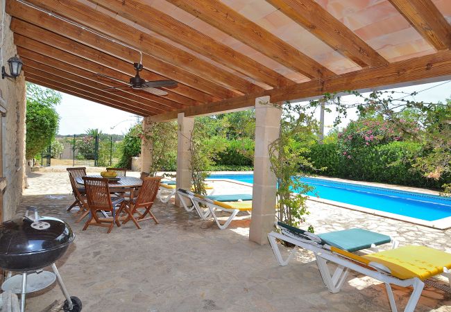 Fazenda em Lloret de Vistalegre - Can Blanc 018 finca rústica con piscina privada, aire acondicionado, terraza y barbacoa Fazenda em Lloret de Vistalegre - Can Blanc 018 finca rústica con piscina privada, aire acondicionado, terraza y barbacoa