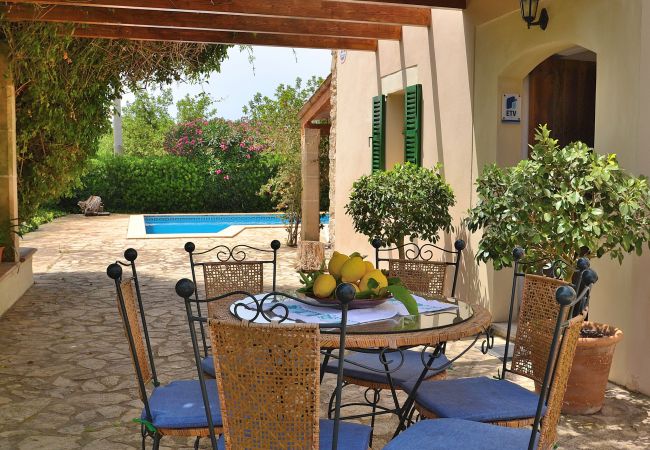 Fazenda em Lloret de Vistalegre - Can Blanc 018 finca rústica con piscina privada, aire acondicionado, terraza y barbacoa Fazenda em Lloret de Vistalegre - Can Blanc 018 finca rústica con piscina privada, aire acondicionado, terraza y barbacoa