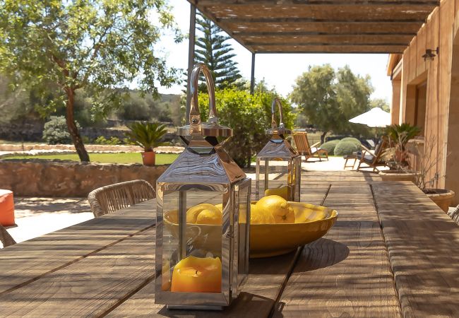 Villa em Muro - Casa Nuria 019 fantástica finca con piscina privada, terraza, jardín y billar Villa em Muro - Casa Nuria 019 fantástica finca con piscina privada, terraza, jardín y billar