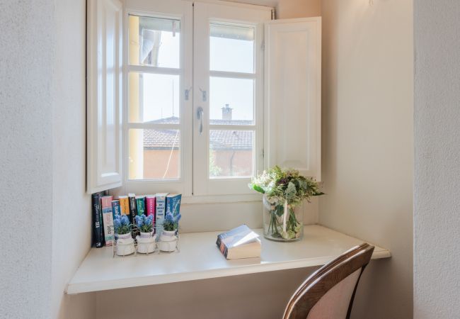 Apartamento em Lucca - Unwind Yourself on a Panoramic Terrace inside Lucca Apartamento em Lucca - Unwind Yourself on a Panoramic Terrace inside Lucca