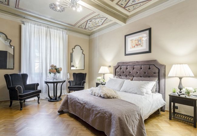 Apartamento em Lucca - Homey Spacious 4 Bedrooms Flat in Lucca Apartamento em Lucca - Homey Spacious 4 Bedrooms Flat in Lucca