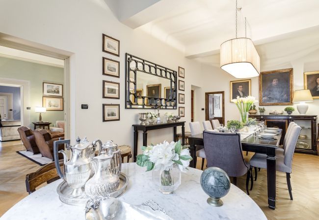 Apartamento em Lucca - Homey Spacious 4 Bedrooms Flat in Lucca Apartamento em Lucca - Homey Spacious 4 Bedrooms Flat in Lucca