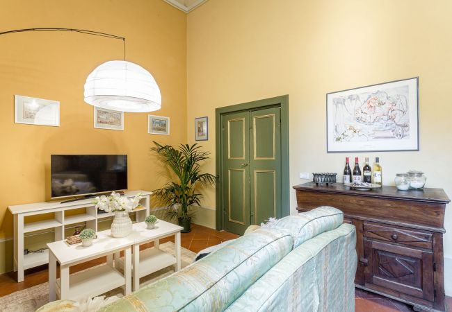 Apartamento em Lucca -  CASA BEATRICE, Apartment with Private Garden inside the Walls of Lucca Apartamento em Lucca -  CASA BEATRICE, Apartment with Private Garden inside the Walls of Lucca