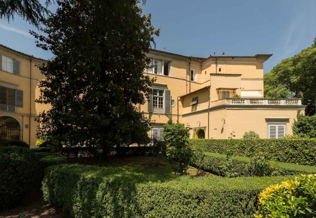 Apartamento em Lucca -  CASA BEATRICE, Apartment with Private Garden inside the Walls of Lucca Apartamento em Lucca -  CASA BEATRICE, Apartment with Private Garden inside the Walls of Lucca