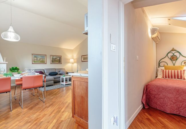 Apartamento em Lucca - PANORAMIC TERRACE PENTHOUSE inside the Walls of Lucca Apartamento em Lucca - PANORAMIC TERRACE PENTHOUSE inside the Walls of Lucca