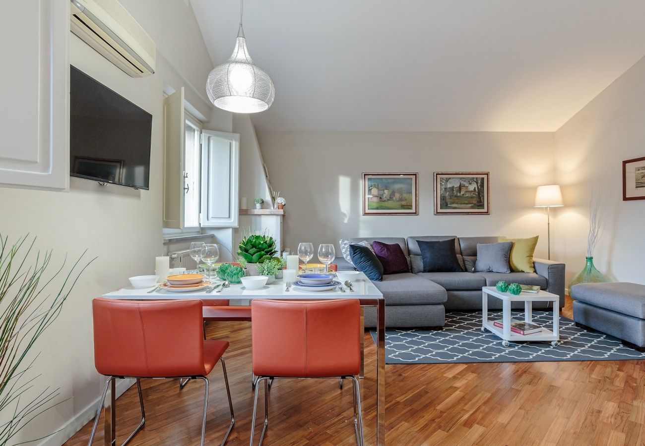 Apartamento em Lucca - PANORAMIC TERRACE PENTHOUSE inside the Walls of Lucca Apartamento em Lucca - PANORAMIC TERRACE PENTHOUSE inside the Walls of Lucca