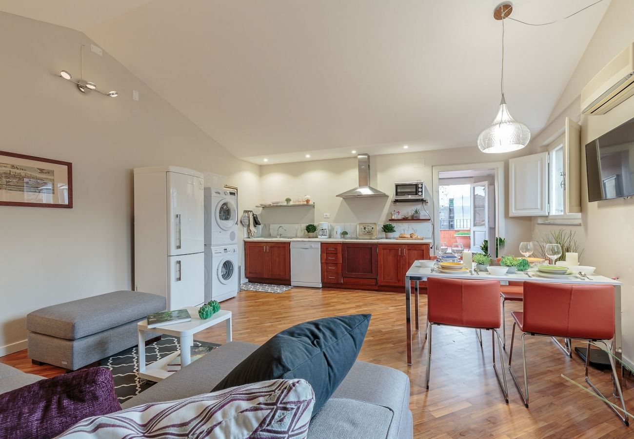 Apartamento em Lucca - PANORAMIC TERRACE PENTHOUSE inside the Walls of Lucca Apartamento em Lucca - PANORAMIC TERRACE PENTHOUSE inside the Walls of Lucca