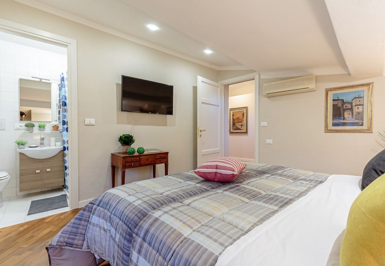 Apartamento em Lucca - PANORAMIC TERRACE PENTHOUSE inside the Walls of Lucca Apartamento em Lucca - PANORAMIC TERRACE PENTHOUSE inside the Walls of Lucca