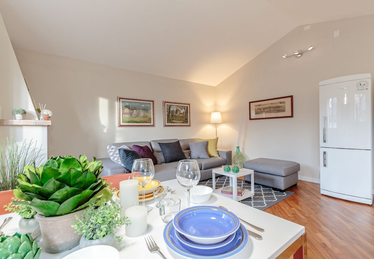 Apartamento em Lucca - PANORAMIC TERRACE PENTHOUSE inside the Walls of Lucca Apartamento em Lucca - PANORAMIC TERRACE PENTHOUSE inside the Walls of Lucca