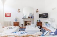Apartamento em Lucca - Spacious Ground Floor Apartment with Private Garden Inside the Walls of Lucca