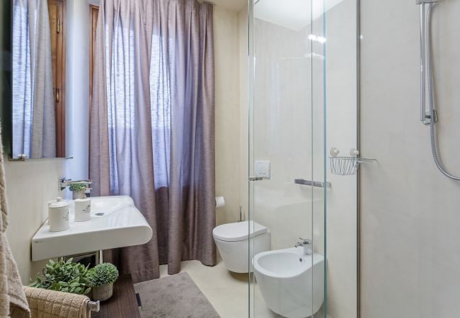 Apartamento em Lucca - Contemporary Apartment with Garden and Parking Apartamento em Lucca - Contemporary Apartment with Garden and Parking